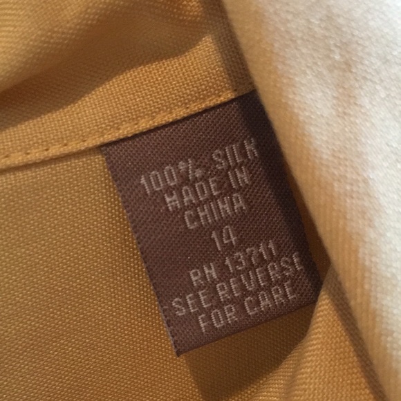 NWT Valerie Stevens silk blouse - Picture 4 of 6